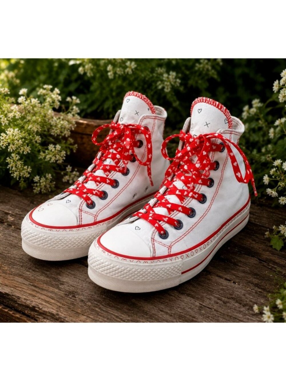Rare Converse Chuck Taylor Coquette High Topd Hearts Hugs Kisses Women's 6.5 💋